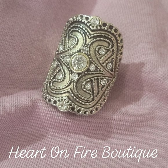 Gorgeous Large Ring- Women's Antique Bohieman style - Picture 1 of 2